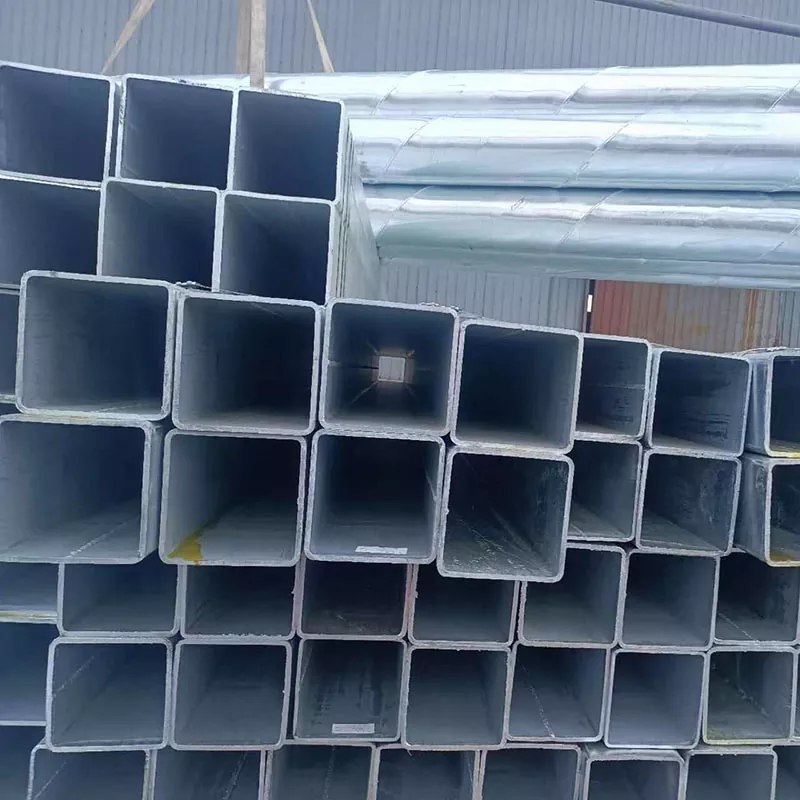 Чорна прямокутна трубка малого калібру